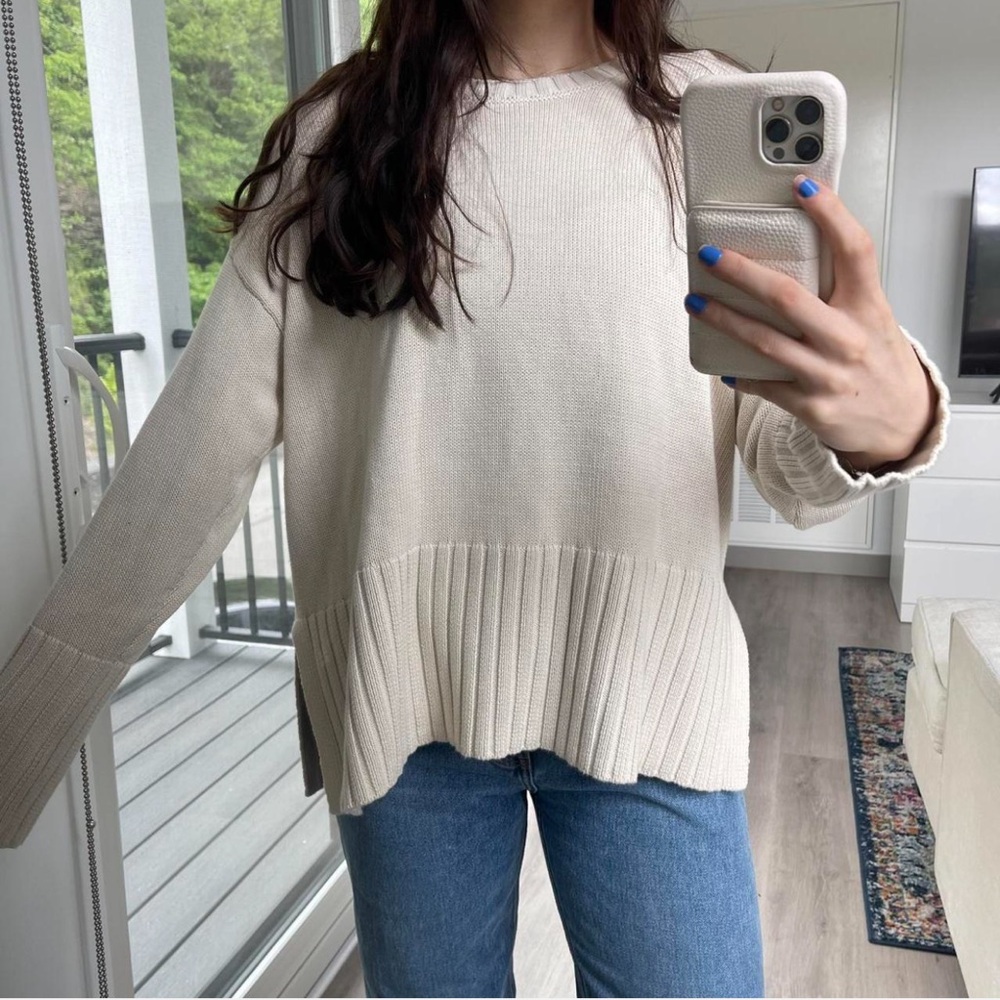 GAP Cream Ribbed Sweater with Side Slits Size M